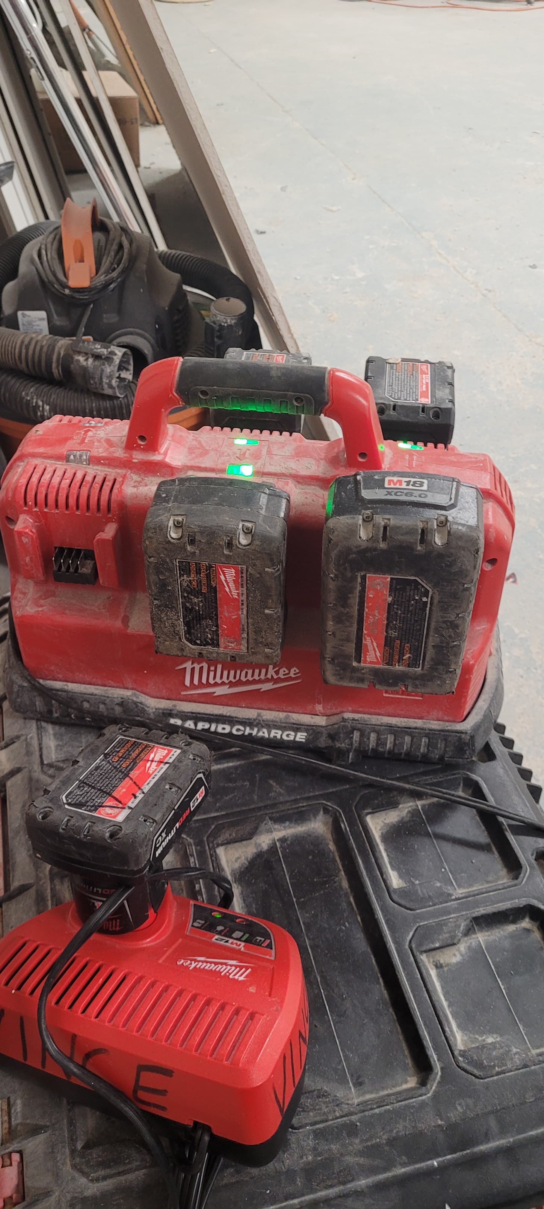 6-Port Rapid Charger for rent in Richmond Hill, Ontario — toolshare
