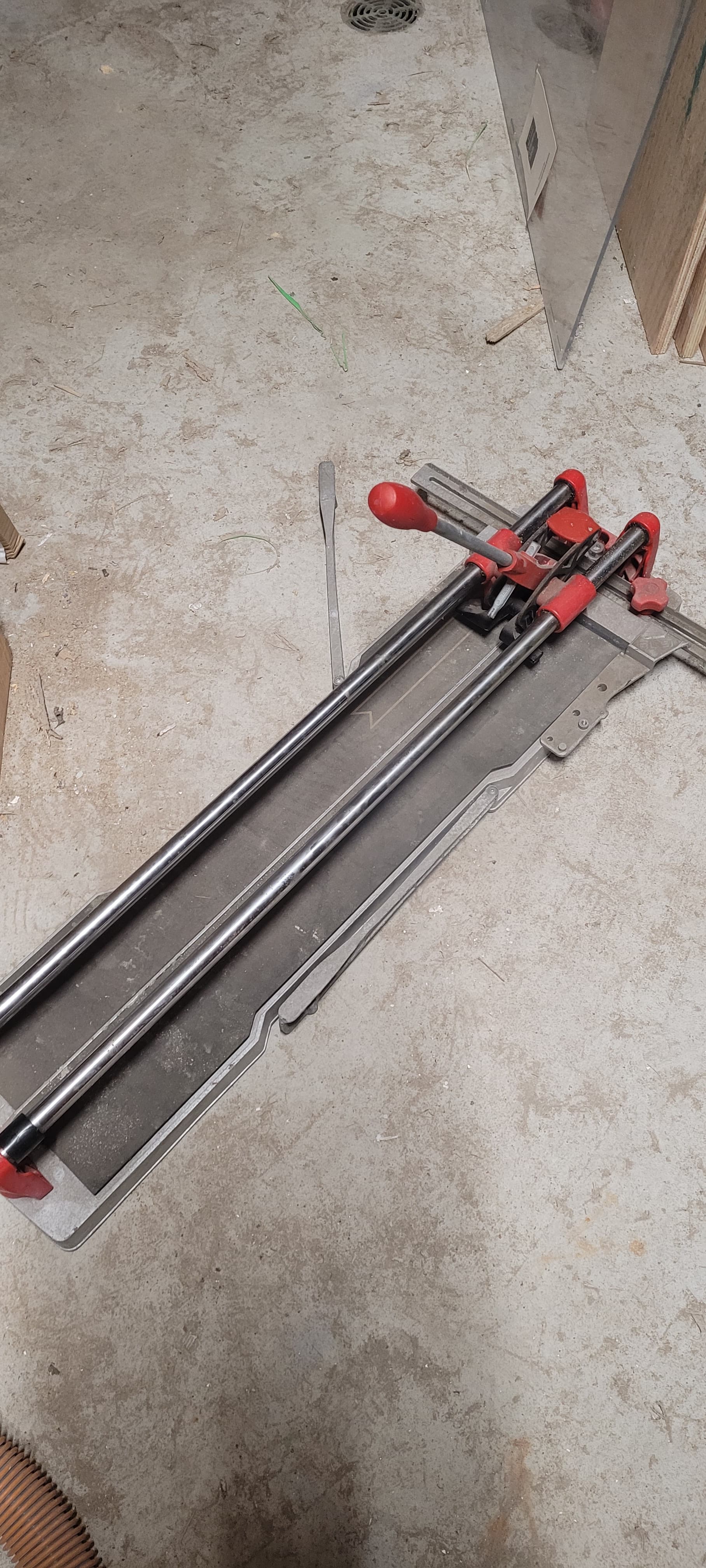 Tile Cutter for rent in Richmond Hill, Ontario — toolshare