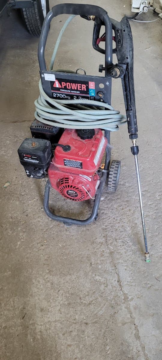 Pressure Washer 2700psi - Gas powered for rent — toolshare