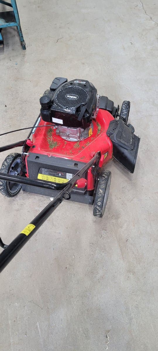 Lawnmower 144cc for rent in Richmond Hill, Ontario — toolshare