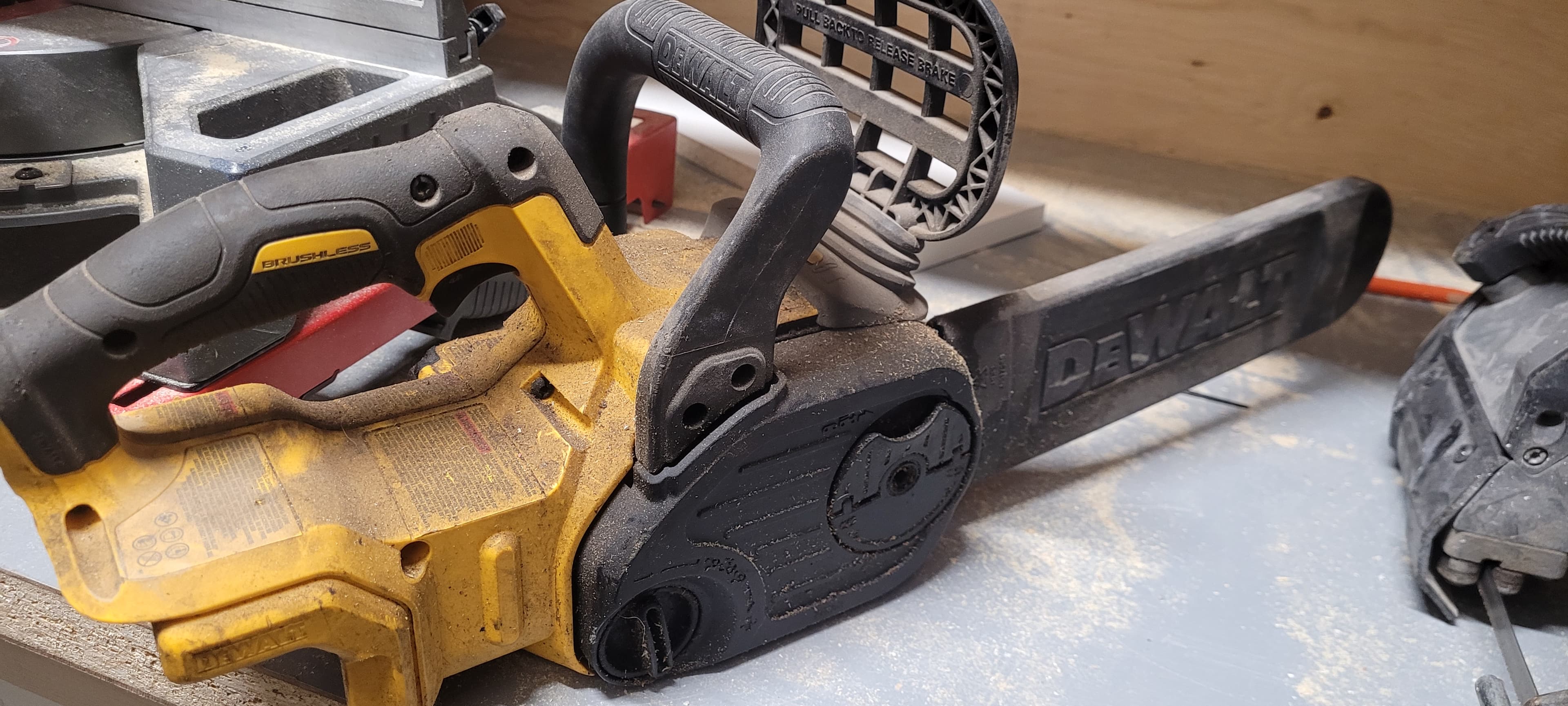 DeWalt 20V Chainsaw with 6Ah Battery for rent in Bradford, Ontario — toolshare
